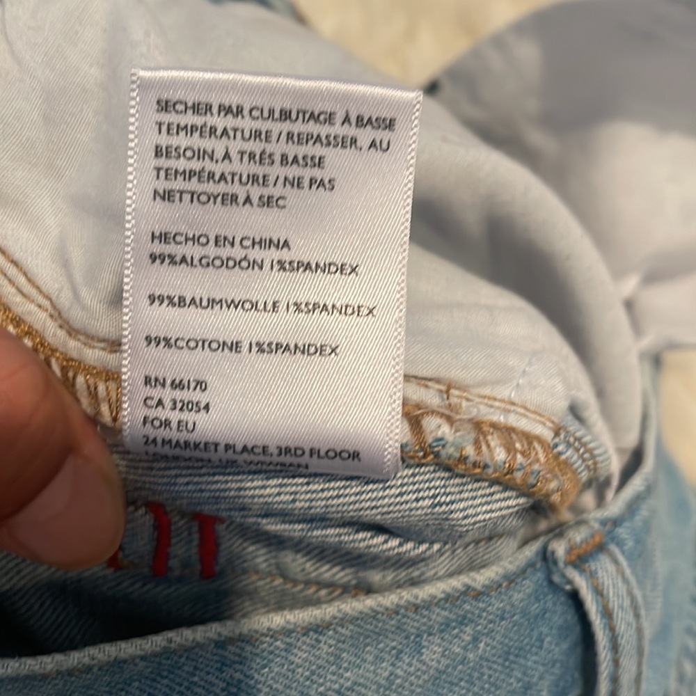 BDG for Urban Outfitters Girlfriend High Rise Raw Hem Distressed Denim Shorts - Picture 5 of 5